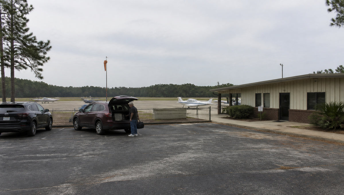 North Mobile County Airport Parking and Arrival Guide