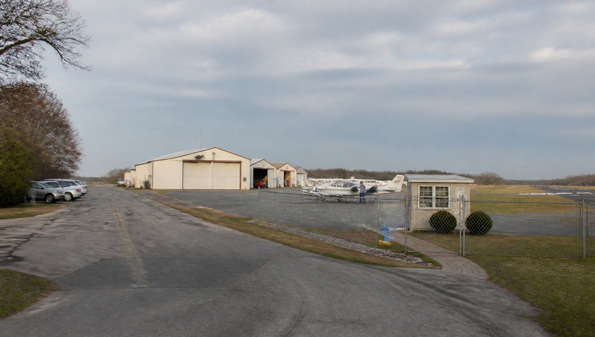 Mattituck Airport Parking What to Confirm Before You Go