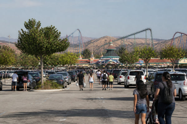 Six Flags Magic Mountain Parking Guide Rates and Tips
