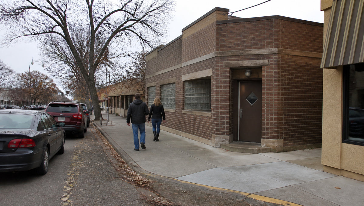 Where to Park at Matt's Bar in Minneapolis