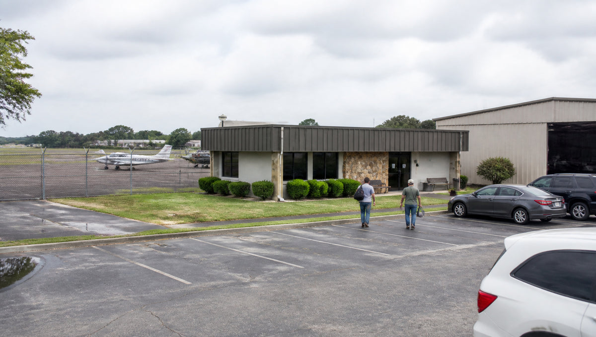 Bibb County Airport Parking Options Before You Fly