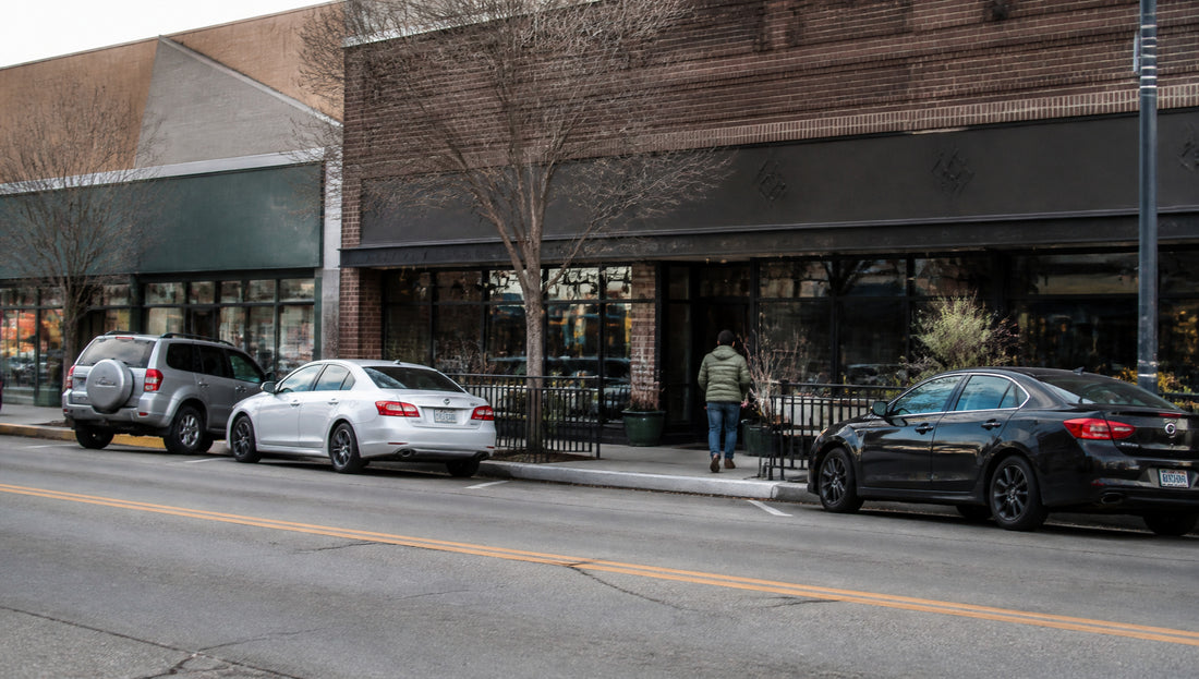 Where to Park for Café Montmartre at Lake Anne