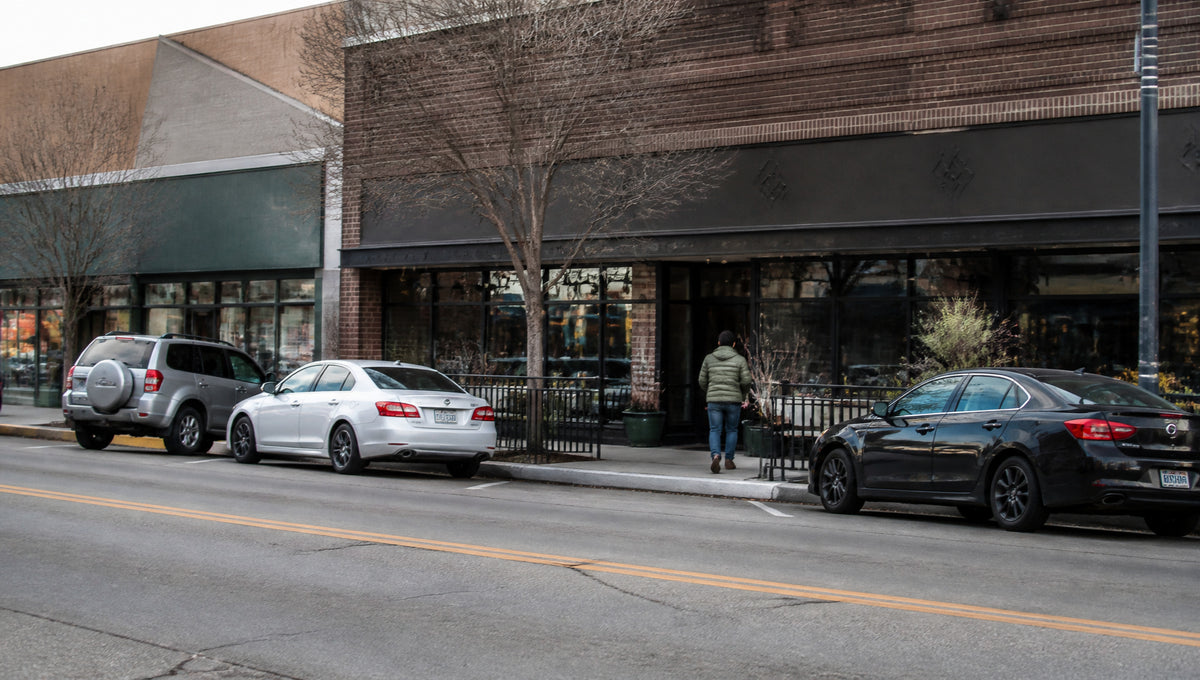 Where to Park for Café Montmartre at Lake Anne