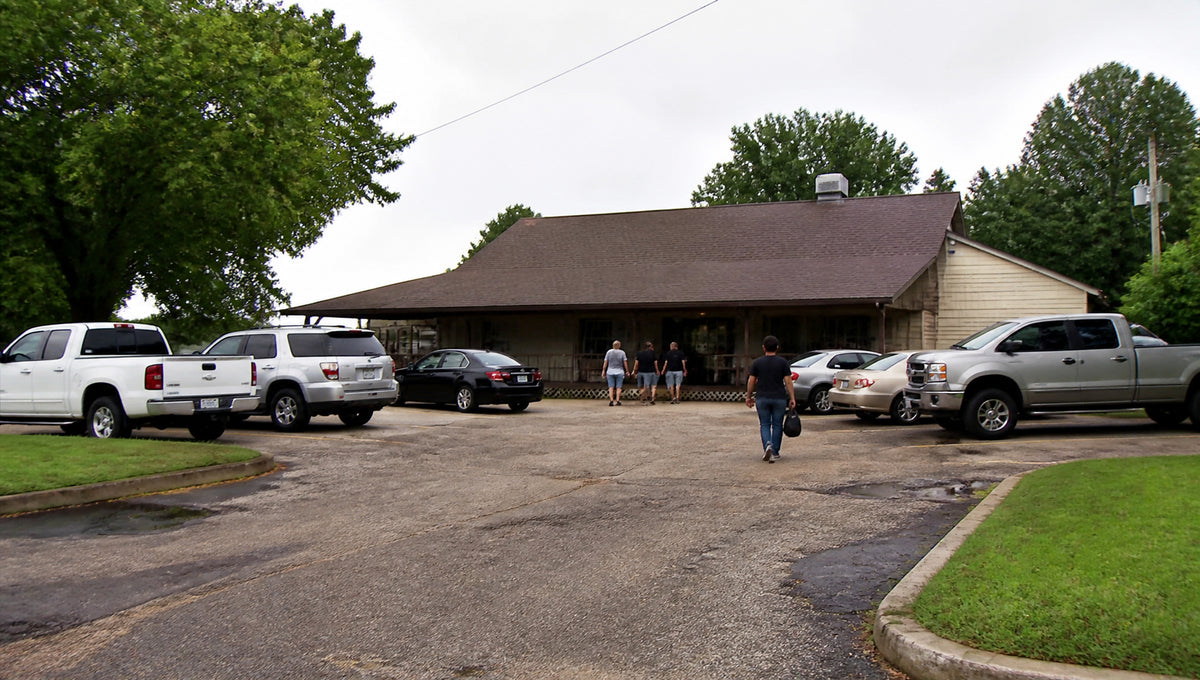 McGehee Catfish Restaurant Parking and Airport Options